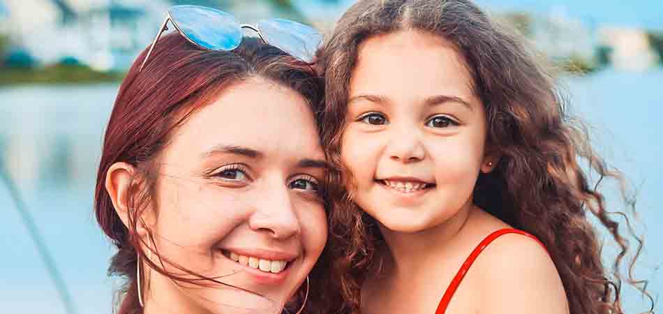 healthy mother and daughter | helping your liver keep you healthy